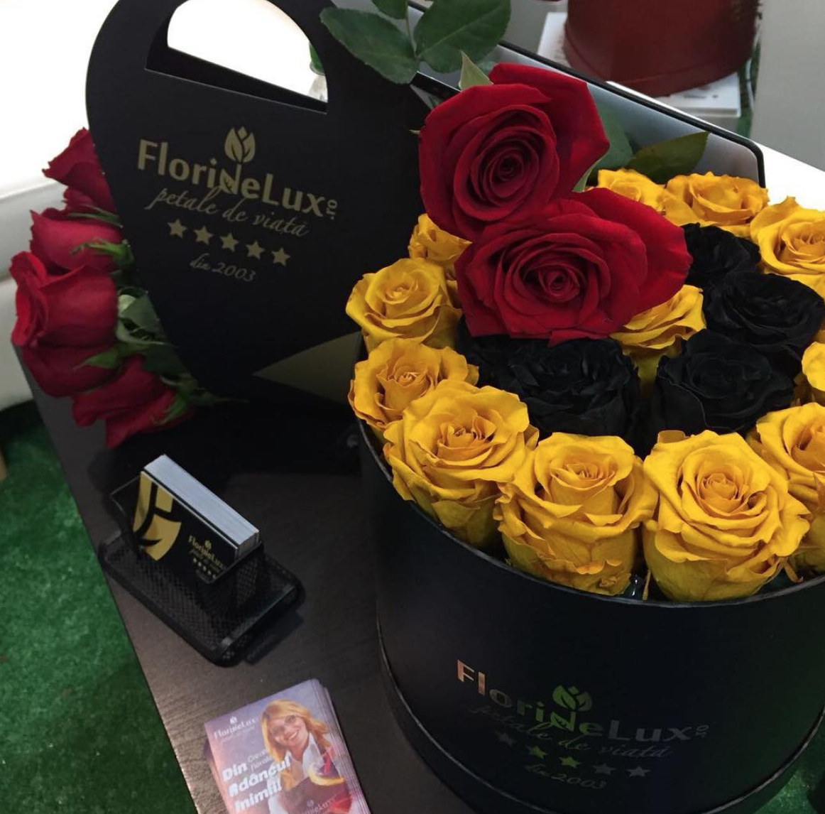 Trandafiri criogenati doar la FlorideLux! Arata splendid, nu?! :)