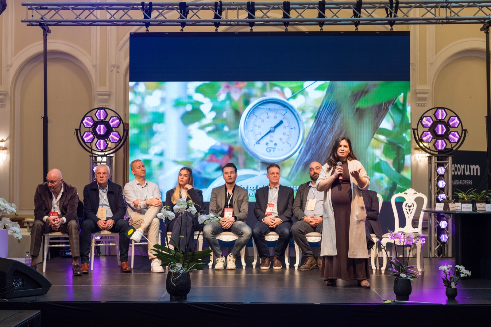 Sesiune pe scena FLOWERX Growers Edition 2026, la Palatul Snagov